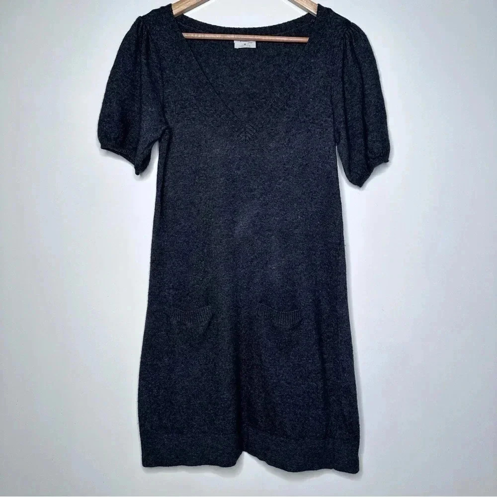 Wallace Charcoal Gray V-Neck Lambswool Cashmere Angora Blend Short Sleev…